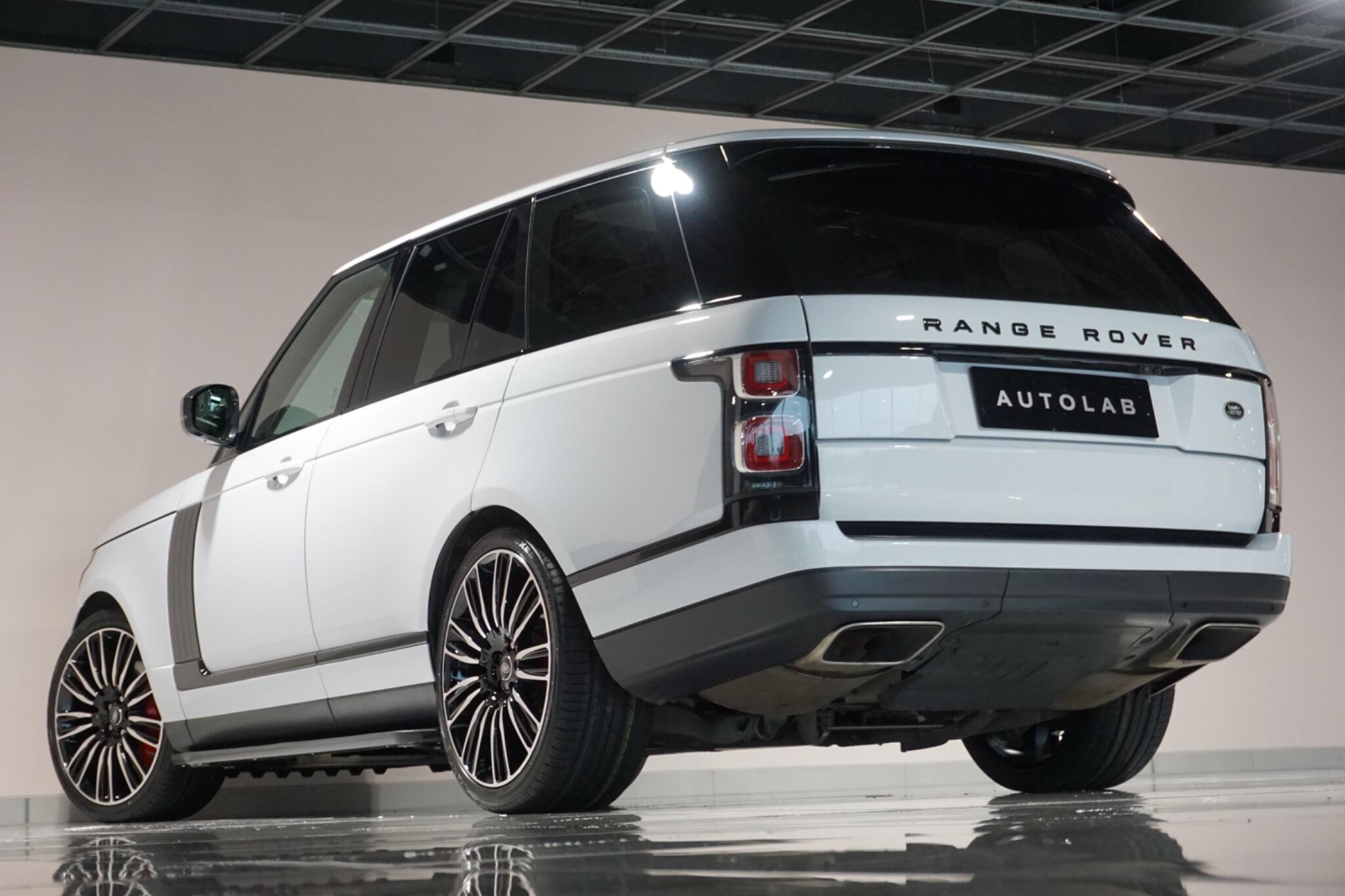 Land Rover Range Rover 2.0 P400e 13.1kWh Vogue SUV 5dr Petrol Plug-in Hybrid Auto 4WD Euro 6 (s/s) (404 ps)